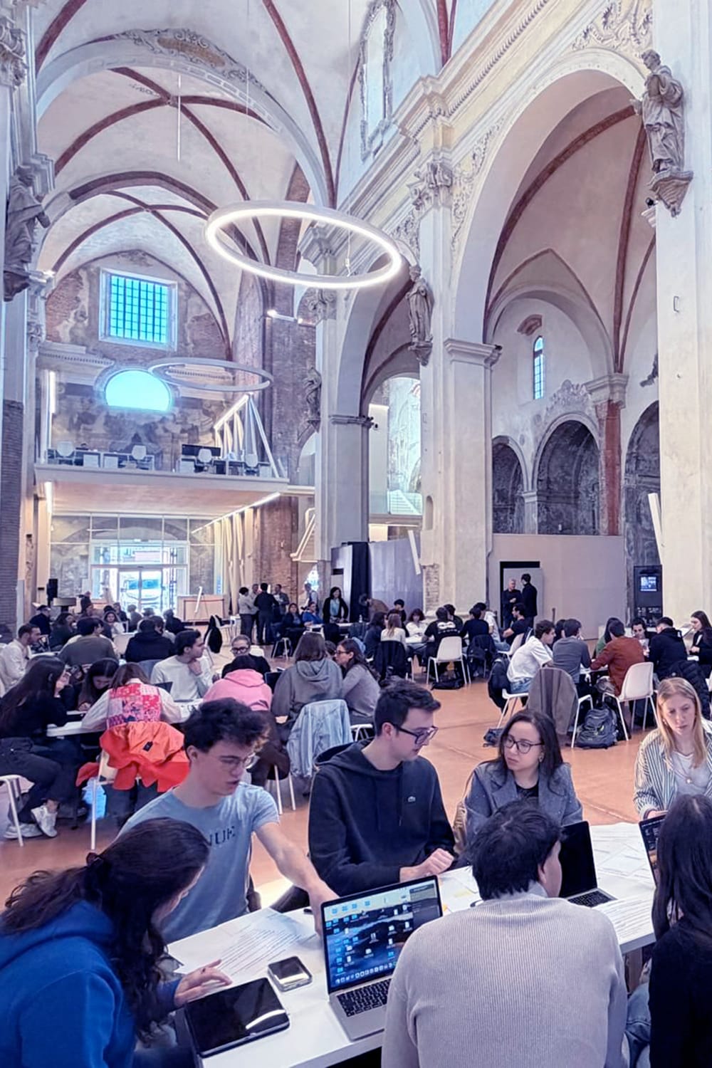 speakee e mentor in hacketon 2026 Picenza